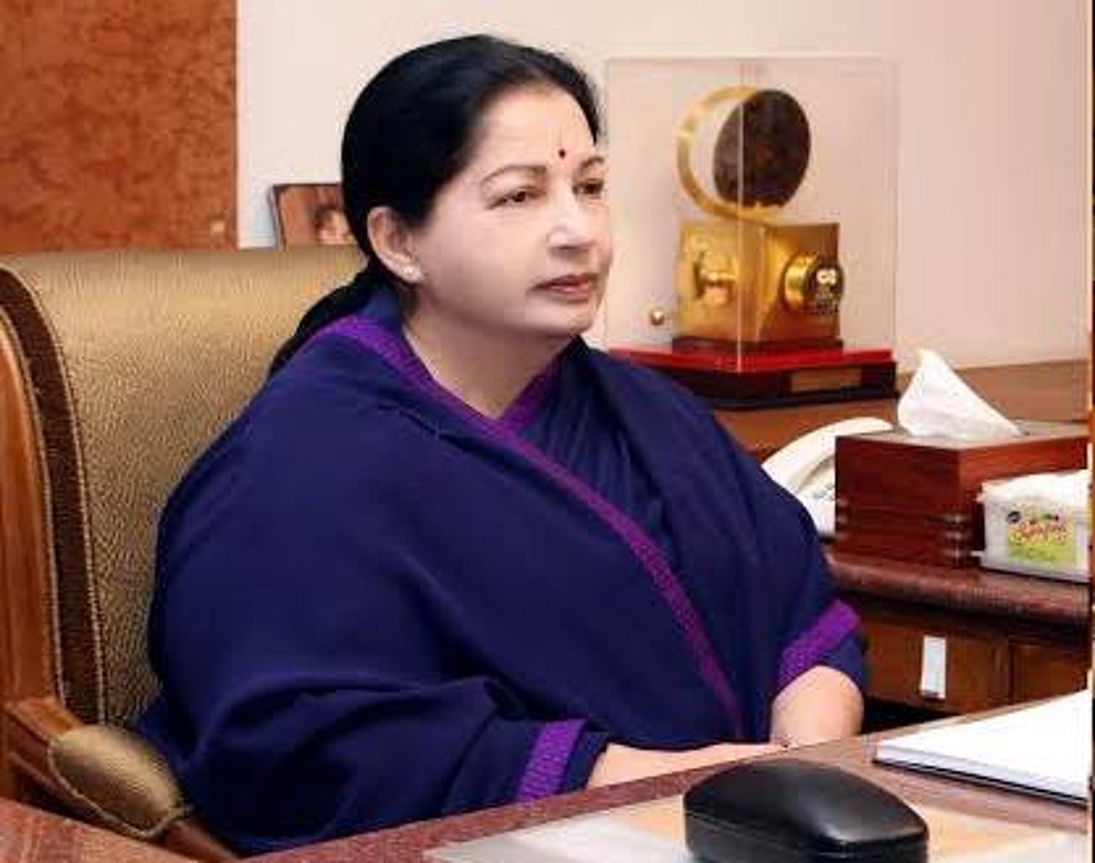 தமிழக அமைச்சரவையில் 3 அமைச்சர்கள் அதிரடி நீக்கம்: 3 பேர் புதிதாக சேர்ப்பு