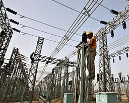 மூன்றடைப்பு, மானூா், நல்லூா்,
வன்னிக்கோனேந்தல் பகுதிகளில்
நாளை மின்நிறுத்தம்!