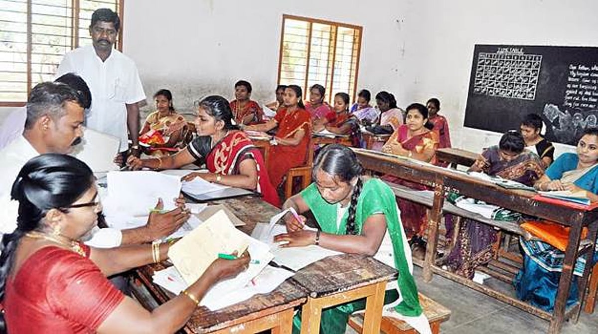 நெல்லையில் பட்டதாரி ஆசிரியர்களுக்கான சான்றிதழ் சரிபார்க்கும் பணி தொடக்கம்