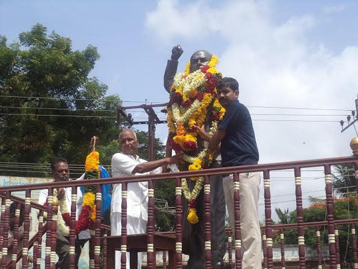 வாஞ்சிநாதன் 103வது நினைவு நாள் சர்வகட்சியினர் மாலை அணிவித்து மரியாதை