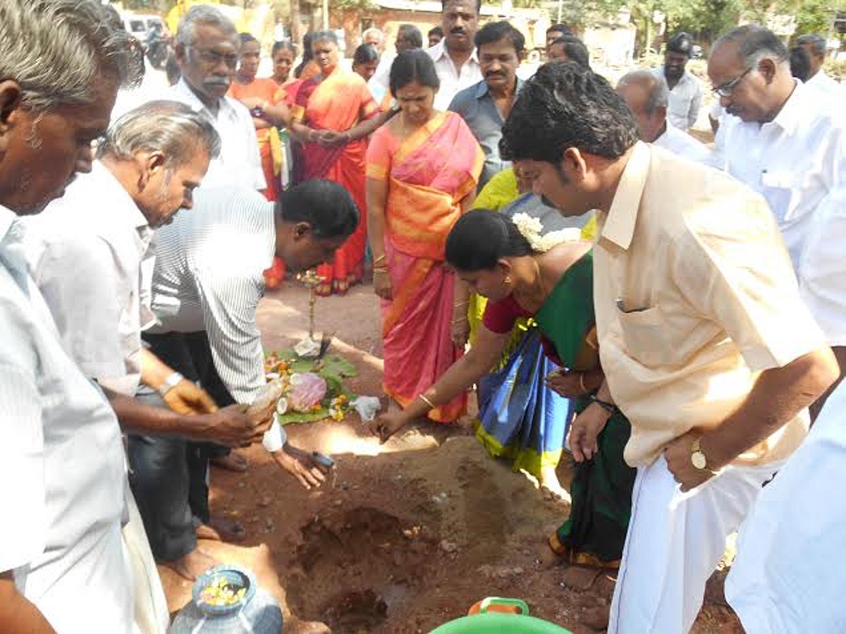 ஸ்ரீவில்லிபுத்தூரில் அம்மா உணவகத்திற்கு பூமி பூஜை