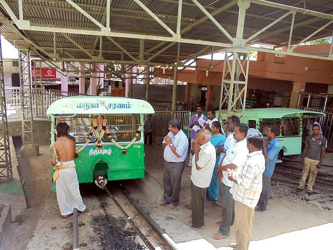 பழனி மலைக்கோயில் மூன்றாம் வின்ச் சிறப்பு பூஜைகளுடன் இயக்கம்