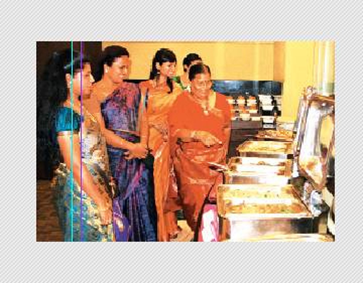 கண்டந்திப்பி− ரசமும், கறிவேப்பிலைக் குழம்பும்!