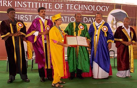 32 லட்சம் மாணவர்கள் புற்று நோயால் பாதிக்கப்பட்டுள்ளனர்: முன்னாள் துணைவேந்தர் விஸ்வநாதன்