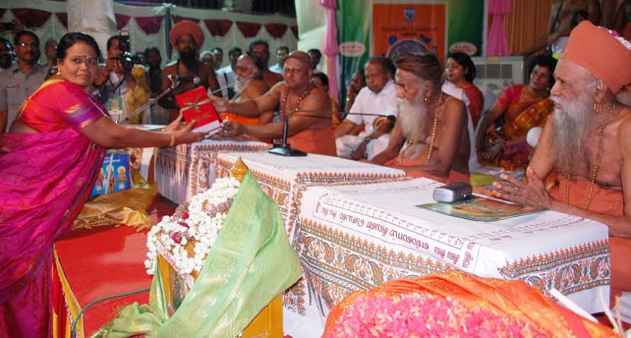 புத்தகங்கள் மனித வடிவத்தின் அச்சாக திகழ்கிறது: உயர்நீதிமன்ற நீதிபதி எஸ்.விமலா