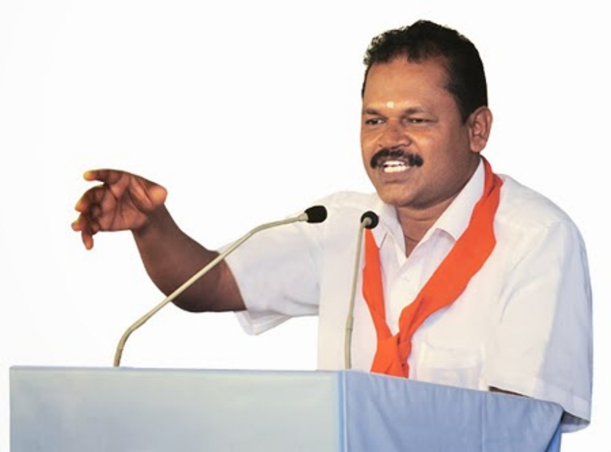 இந்து மக்கள் கட்சியினர் ஆயுதம் வைத்துக் கொள்ள வேண்டும்: அர்ஜூன் சம்பத்