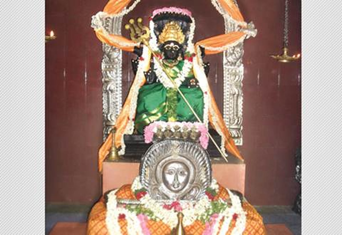 பட்டினப்பாக்கம் கருமாரியம்மன் ஆலயம்