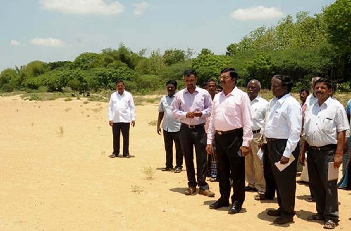 கொள்ளிடம் ஆற்றில் ரூ.400 கோடி செலவில் கதவணை: ஆட்சியர் சுரேஷ்குமார் ஆய்வு