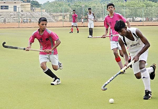 பெல்பின்ஸ் கோப்பைக்கான மாநில ஹாக்கி: முதல் போட்டியில் மதுரை அணி வெற்றி