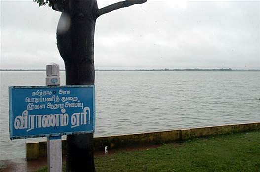 வீராணம்ஏரிக்கு கீழணையிலிருந்து கூடுதலாக நீர் திறப்பு