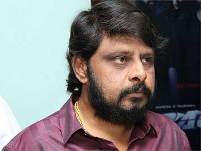 மனைவியின் சிகிச்சைக்கு உதவி: முதல்வருக்கு இயக்குநர் விக்ரமன் நன்றி