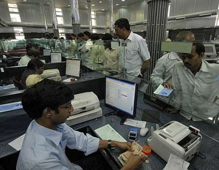 வாடிக்கையாளரை குழப்பும் வங்கிகள்!