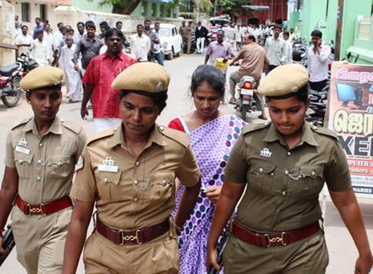 சப்-இன்ஸ்பெக்டர் கொலை: கைதான காதலி வனிதாவிற்கு காவல் நீட்டிப்பு