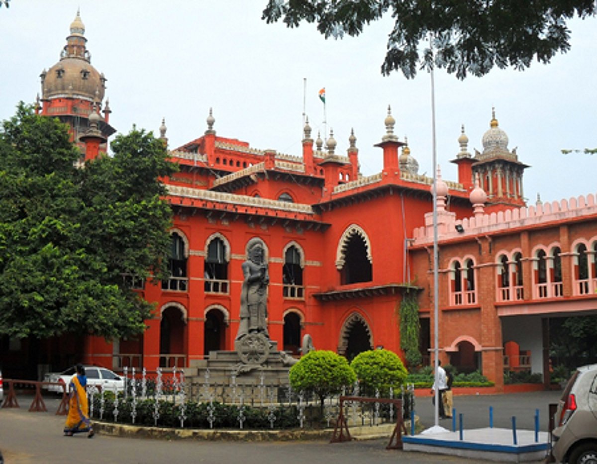 நீதிமன்ற நேரத்தை வீணடித்ததற்காக விஜயகாந்துக்கு அபராதம்: சென்னை உயர்நீதிமன்றம் அதிரடி