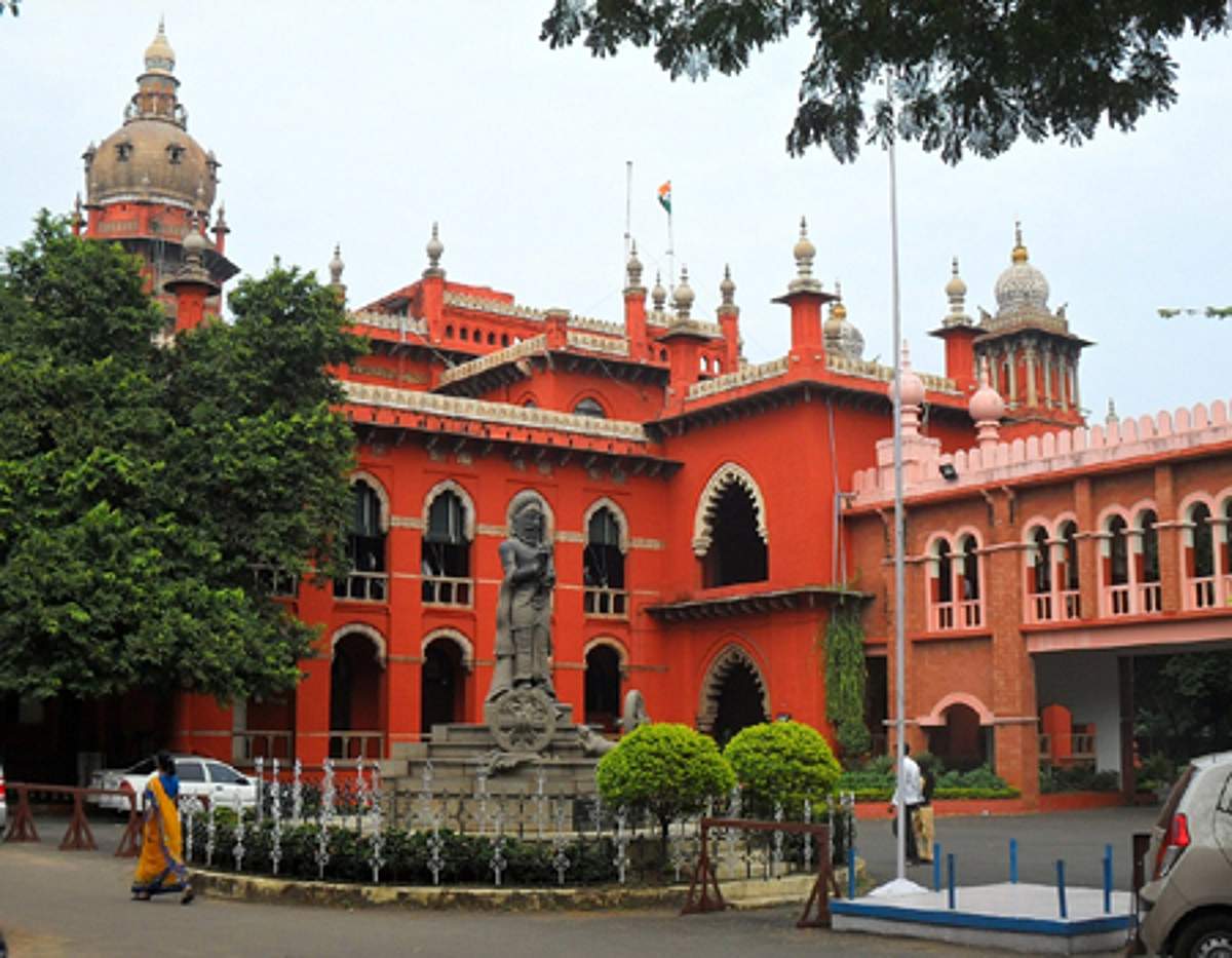 நீதிமன்ற நேரத்தை வீணடித்ததற்காக விஜயகாந்துக்கு அபராதம்: சென்னை உயர்நீதிமன்றம் அதிரடி