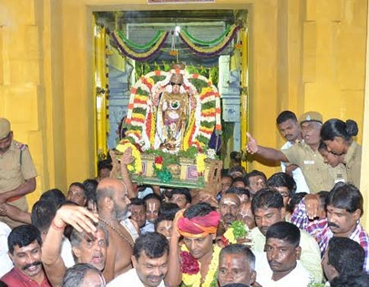 ஸ்ரீவில்லிபுத்தூர் ஆண்டாள் கோவிலில் பரமபதவாசல் திறப்பு