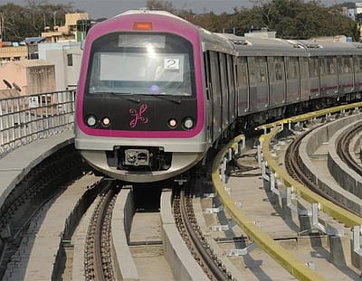 மெட்ரோ ரயில்வேயில் ஏராளமான வேலைவாய்ப்புகள்: விண்ணப்பிக்க தகுதி என்ன?