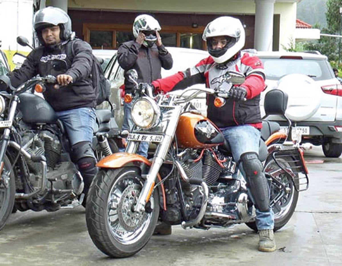 இரும்புக் குதிரைகள்!