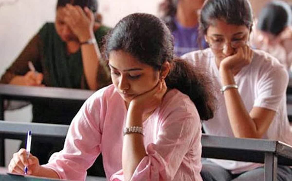 அரசு நூலகங்களில் வேலை வேண்டுமா? டிஎன்பிஎஸ்சி புதிய அறிவிப்பு!