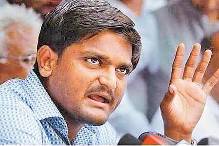 படேல் சமூகத்துக்கான இடஒதுக்கீட்டுக்கு காங்கிரஸ் ஒப்புதல்: ஹார்திக் படேல்