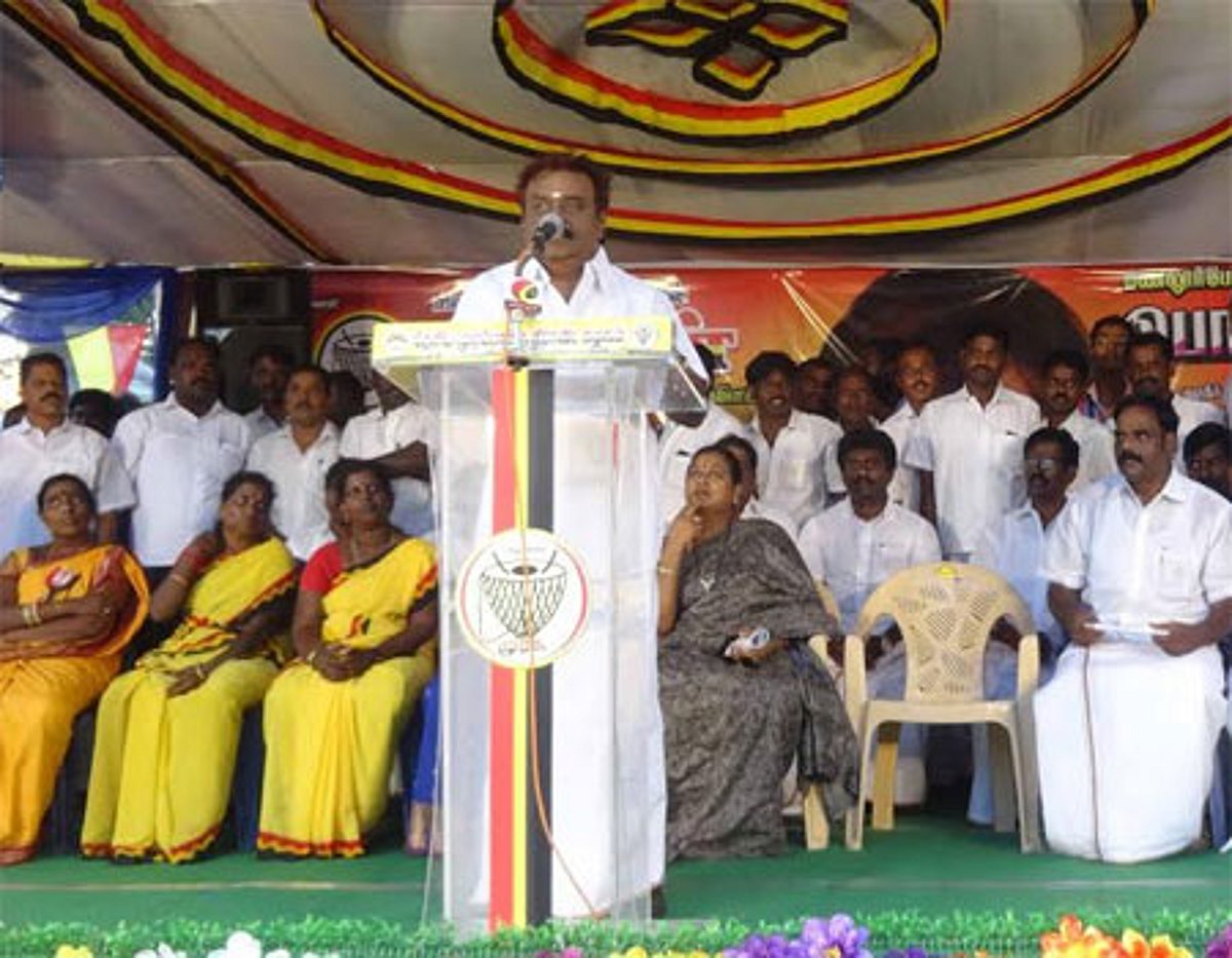 ஜெயலலிதா மீண்டும் முதல்வராகாமல் தடுக்க எந்த தியாகமும் செய்வேன்: விஜயகாந்த் சபதம்