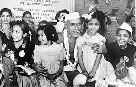 கதைப்பாடல்: நெஞ்சம் மறவா நேரு மாமா!