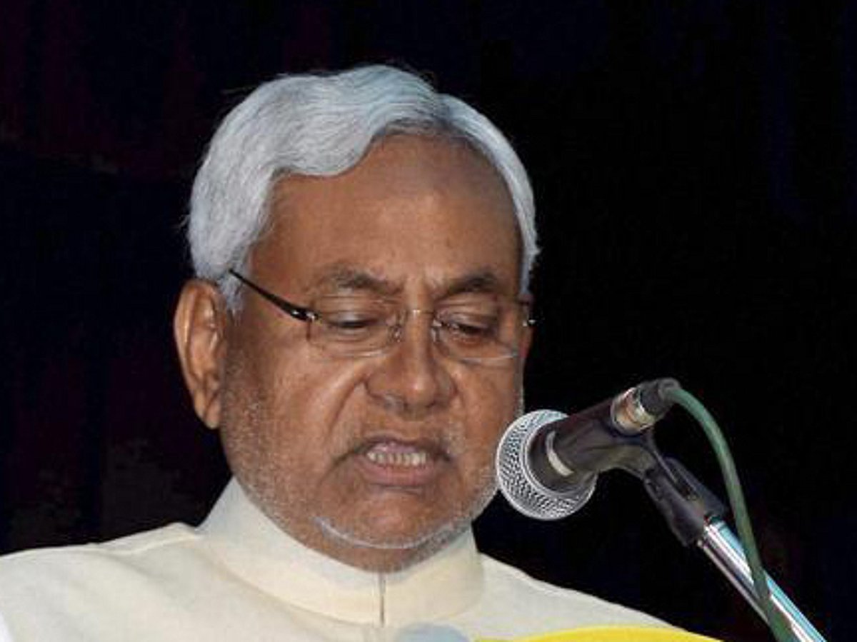 நிதீஷ் குமார் பதவியேற்பு விழா: மோடிக்கு அழைப்பு