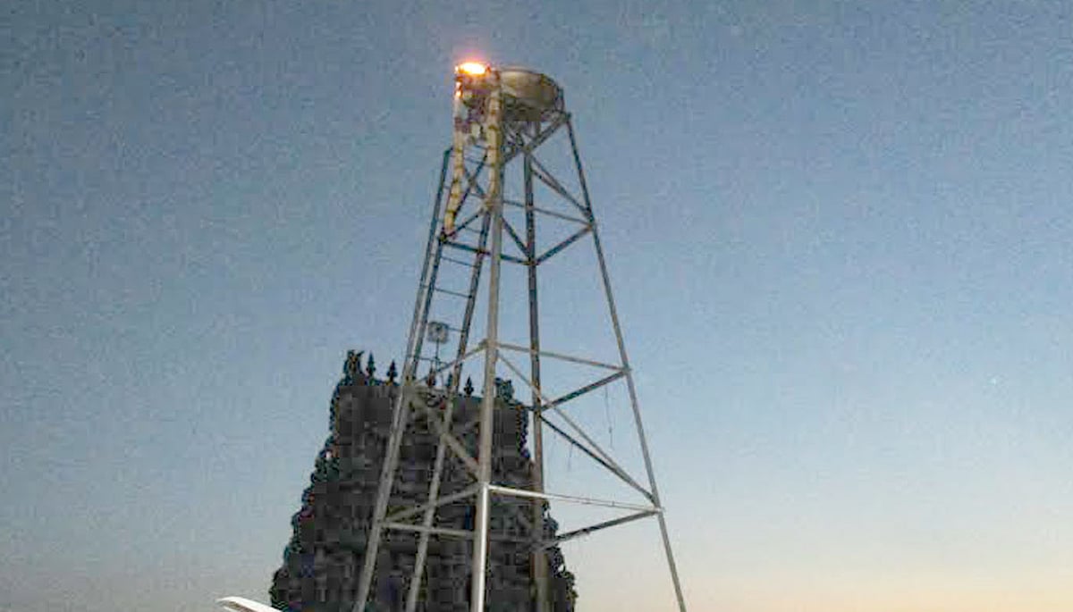 விராலிமலை சுப்பிரமணியர் கோயிலில்: கார்த்திகை மகாதீபம் பக்தர்கள் பரவசம்