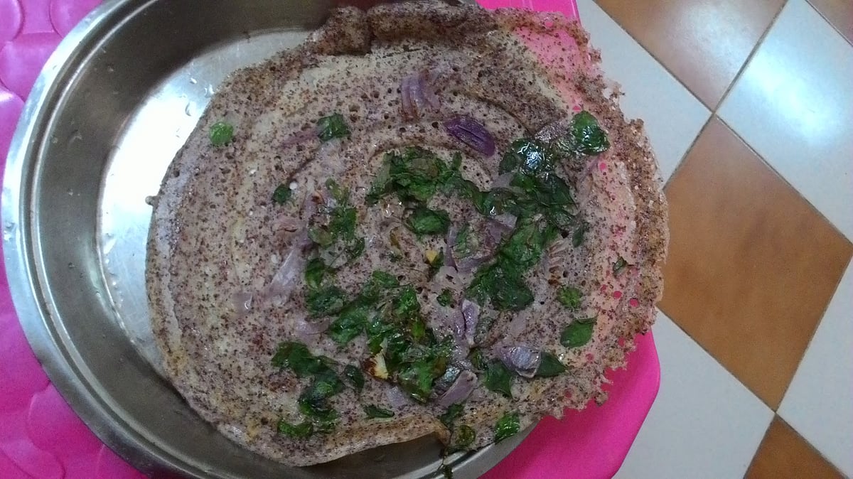 கேழ்வரகு கீரை தோசை