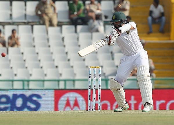 மொஹாலி டெஸ்ட்: 5 விக்கெட்டுகளை இழந்த தென் ஆப்பிரிக்க அணி! அஸ்வின் அசத்தல்!