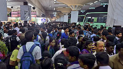 பொங்கல்: சென்னையிலிருந்து 15 லட்சம் போ் சொந்த ஊா் பயணம்