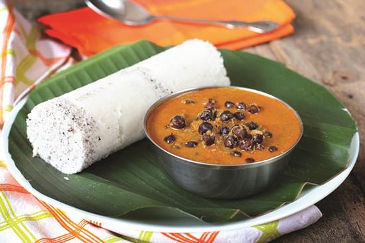 26. புட்டும் கடலையும்