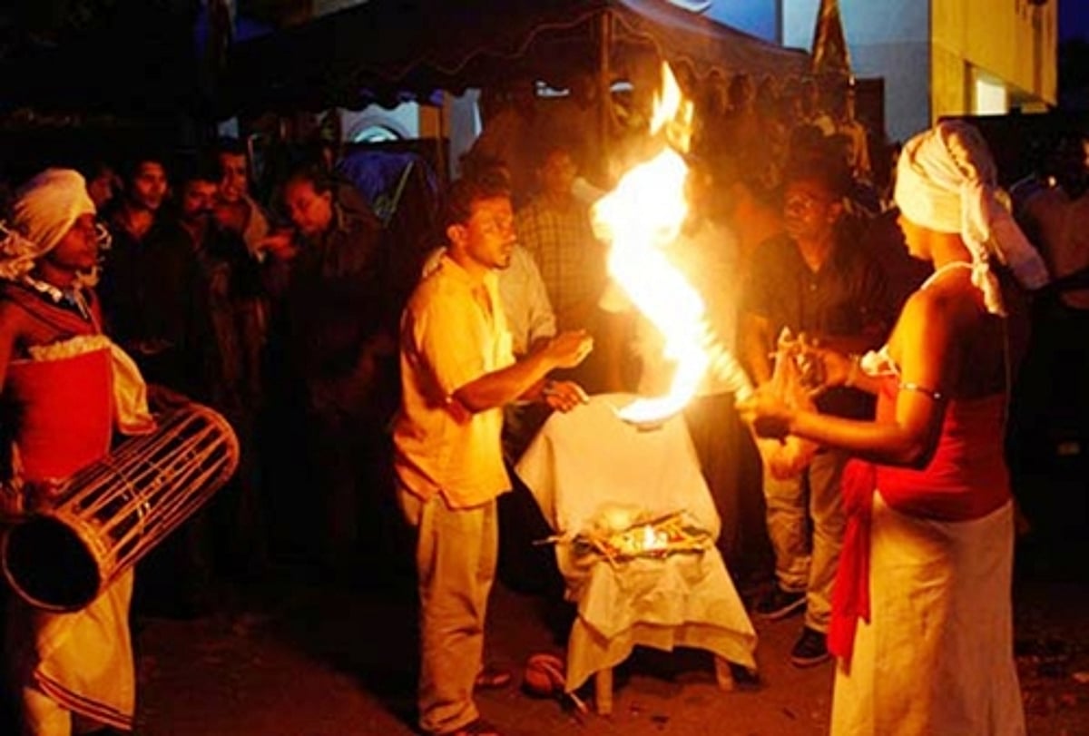 தொலைகாட்சி நெடுந்தொடர்கள்: பெண்களை சூனியகாரி, பேய் ஓட்டுபவராக சித்திரிப்பதை நிறுத்த வலியுறுத்தல்