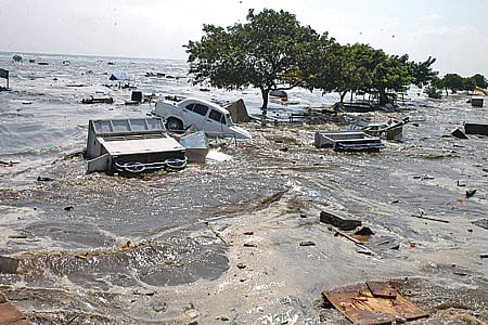 11 ஆண்டுகளாகியும் மறையாத ஆழிப் பேரலையின் வடுக்கள்!