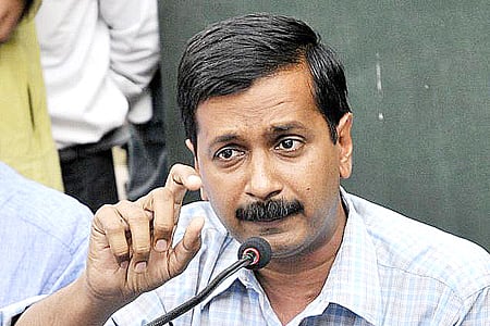 தேச விரோதிகளை பாதுகாக்கிறது பாஜக: கேஜ்ரிவால் குற்றச்சாட்டு