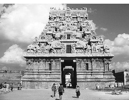 சுற்றுலாத் தொழில்களில் ஆர்வமுள்ளவர்களுக்கு...