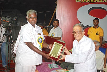 புதிய எழுத்தாளர்களின் நண்பன்!