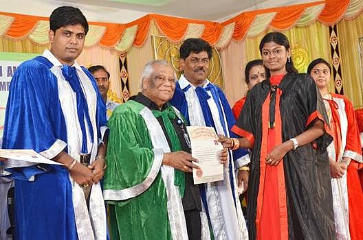 பெண்கள் பொருளாதாரத்தில் முன்னேற்றம் அடைந்தால் நாட்டின் பொருளாதாரம் எளிதில் முன்னேறும்: ஏ.கே.பட்டாபிராமன்