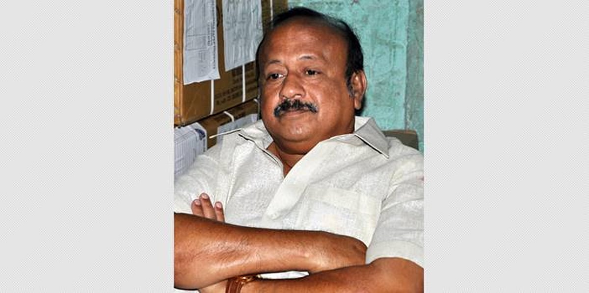 தமிழகத்தில் பன்றி காய்ச்சல் நோய் குறித்து அரசு நடவடிக்கை இல்லை: முன்னாள் அமைச்சர் எம்.ஆர்.கே.பன்னீர்செல்வம்