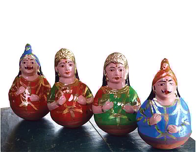 'பொம்மை' வாசகர் கவிதை பகுதி 2