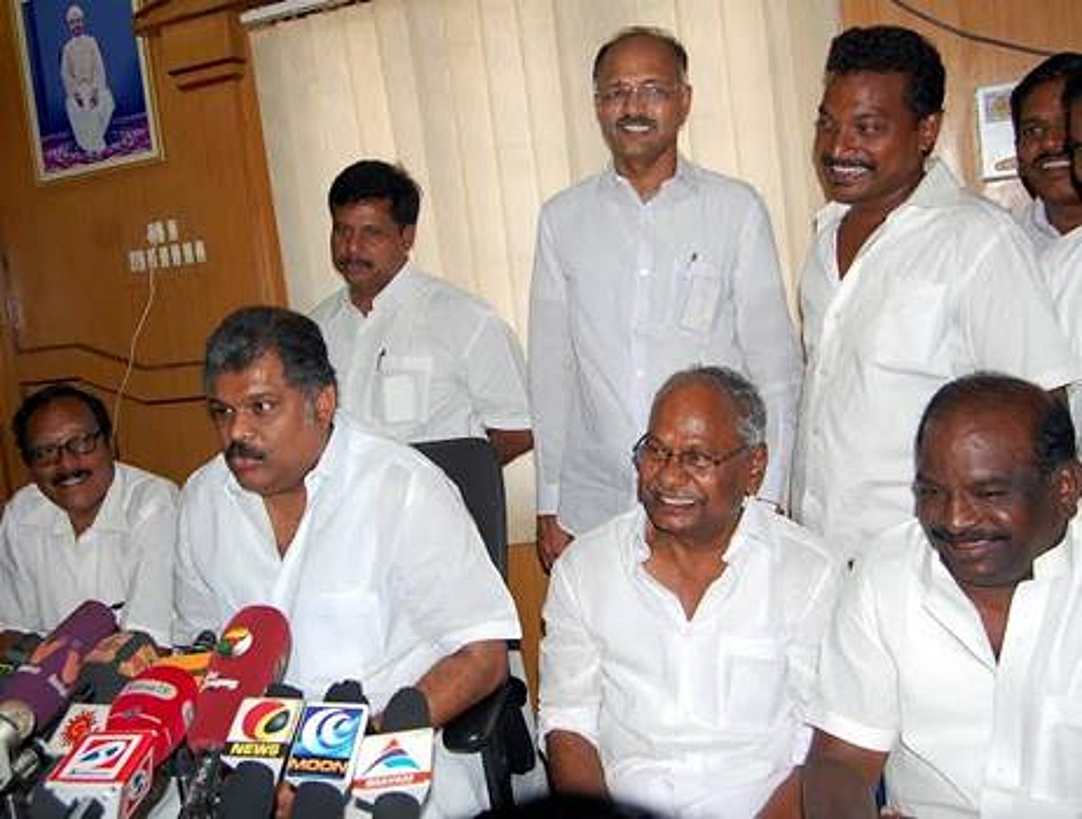 பெட்ரோல், டீசல் விலை உயர்வை திரும்பப் பெற வேண்டும்: ஜி.கே.வாசன்