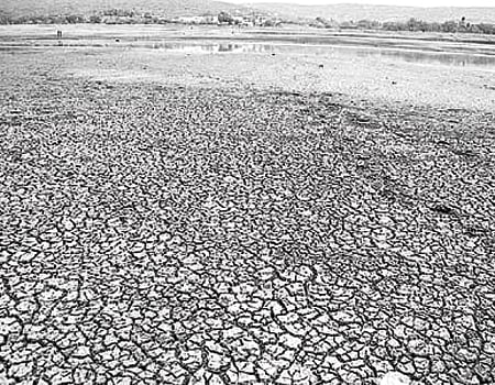 நீர்த்துப் போகும் நீர்நிலைகள்