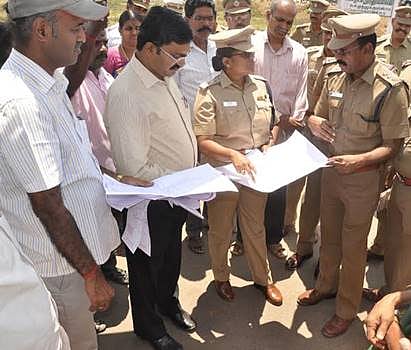 ஸ்ரீநடராஜர் கோயில் கும்பாபிஷேகம்: சிதம்பரம் மாவட்ட ஆட்சியர் ஆய்வு