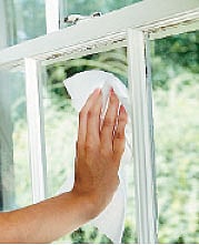 கண்ணாடிப் பொருட்கள் பளபளக்க!