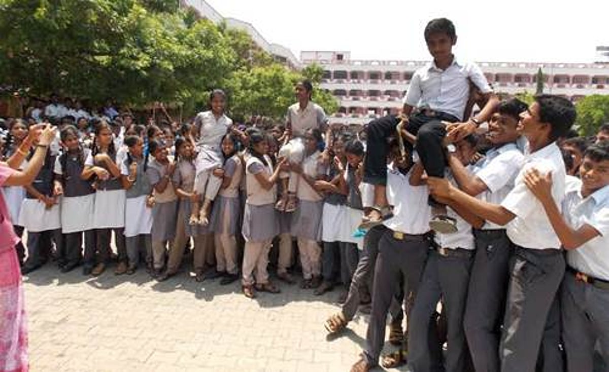 கலெக்டராகி பொது மக்களின் தேவையை நிறைவேற்ற ஆசை: மாநில 2ம் இடத்தை பிடித்த டிரைவர் மகள்