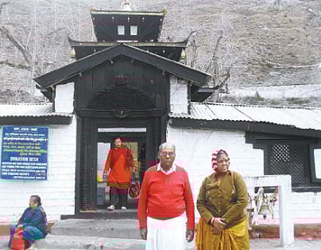 நேபாள பூகம்பத்தில் இருந்து தப்பினோம்!