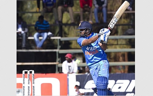 ஒருநாள் போட்டி: ஜிம்பாப்வே அணிக்கு 256 ரன்கள் இலக்கு! ராயுடு சதம்!