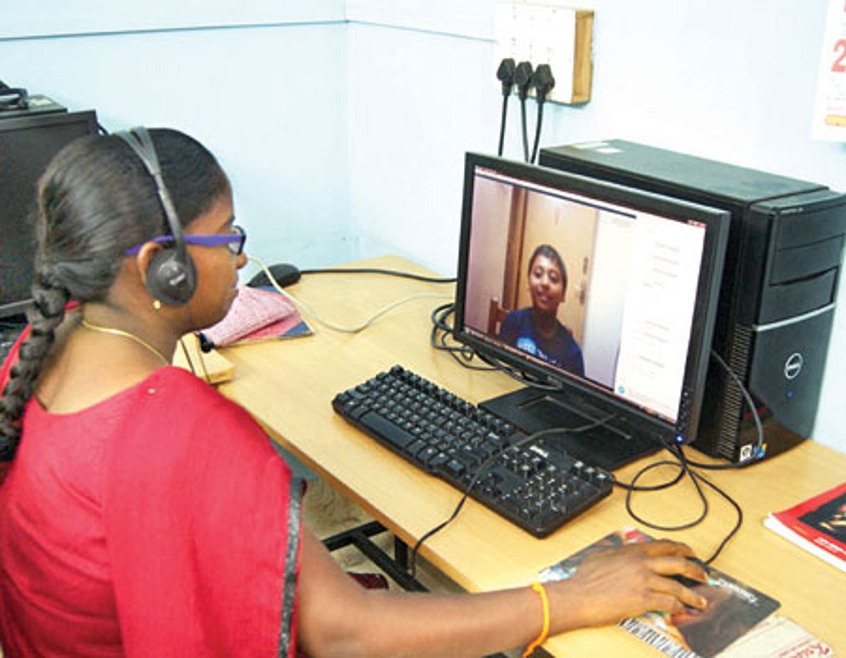 இணையம் மூலம் தமிழ்!