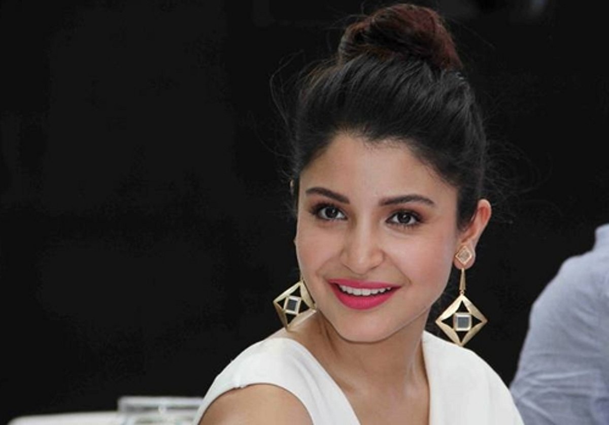 கலாமின் பெயரை தவறாக ட்வீட் செய்த அனுஷ்கா சர்மா!