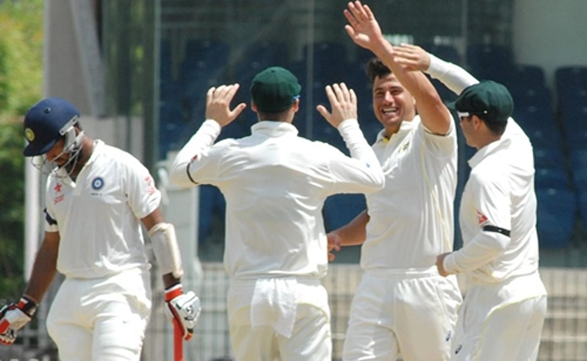 சென்னை போட்டி: கலாமுக்கு மெளன அஞ்சலி செலுத்திய கிரிக்கெட் வீரர்கள்